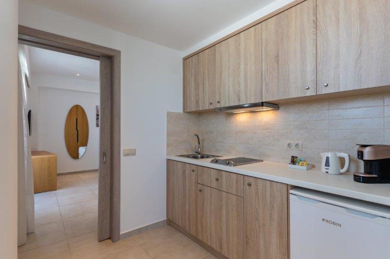 Minos Hotel Ретимно Экстерьер фото