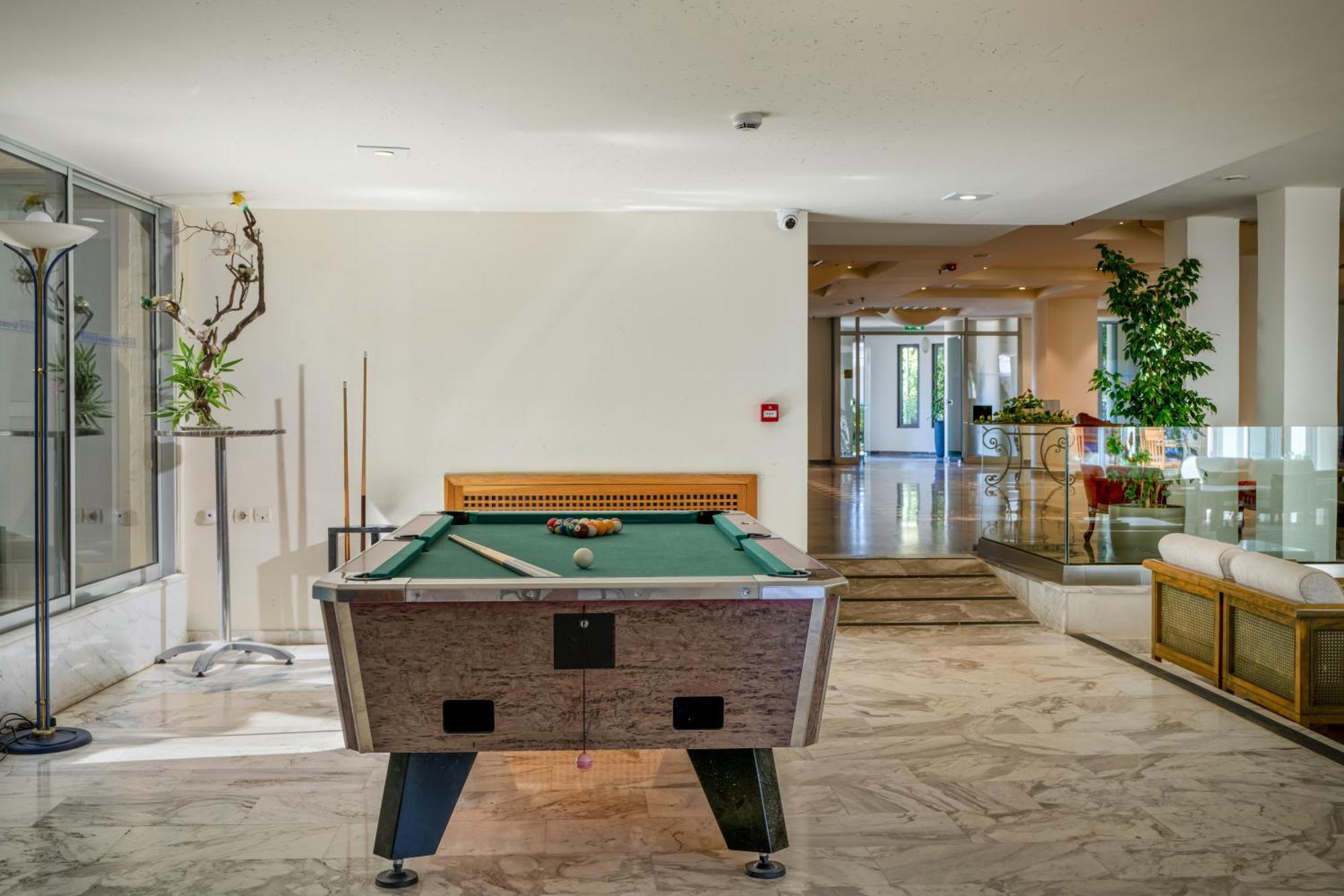 Minos Hotel Ретимно Экстерьер фото