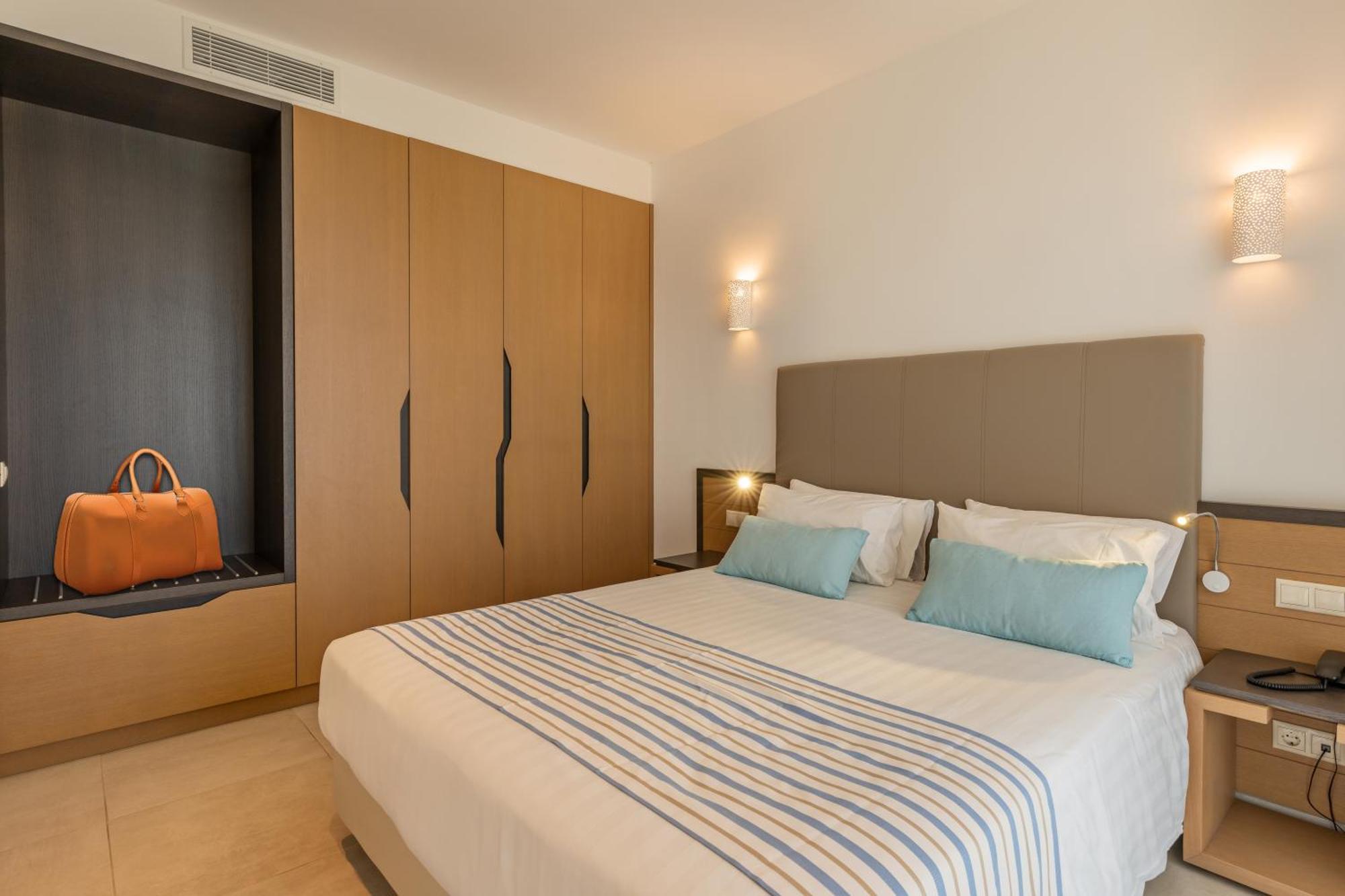 Minos Hotel Ретимно Экстерьер фото